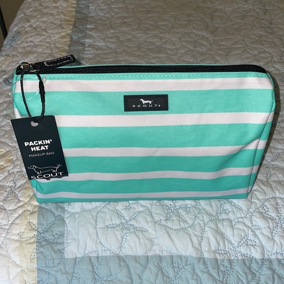 NWT Scout Bags Packin’ Heat Makeup Bag in Montauk Mint - Picture 1 of 5